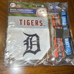 Two Collar Bundle With Detroit Tigers Bandana For Sports Fans Set large and xl